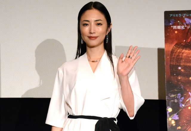 MEGUMI、全身白のドレス姿が美しい！映画『ワンダー　君は太陽』再上映記念トークショー（5枚目）