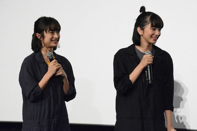小松菜奈＆門脇麦、お揃いヘアが可愛い！『さよならくちびる』公開御礼舞台あいさつ（5枚目）