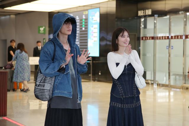 小芝風花＆佐藤健、韓国・金浦空港に到着！（9枚目）