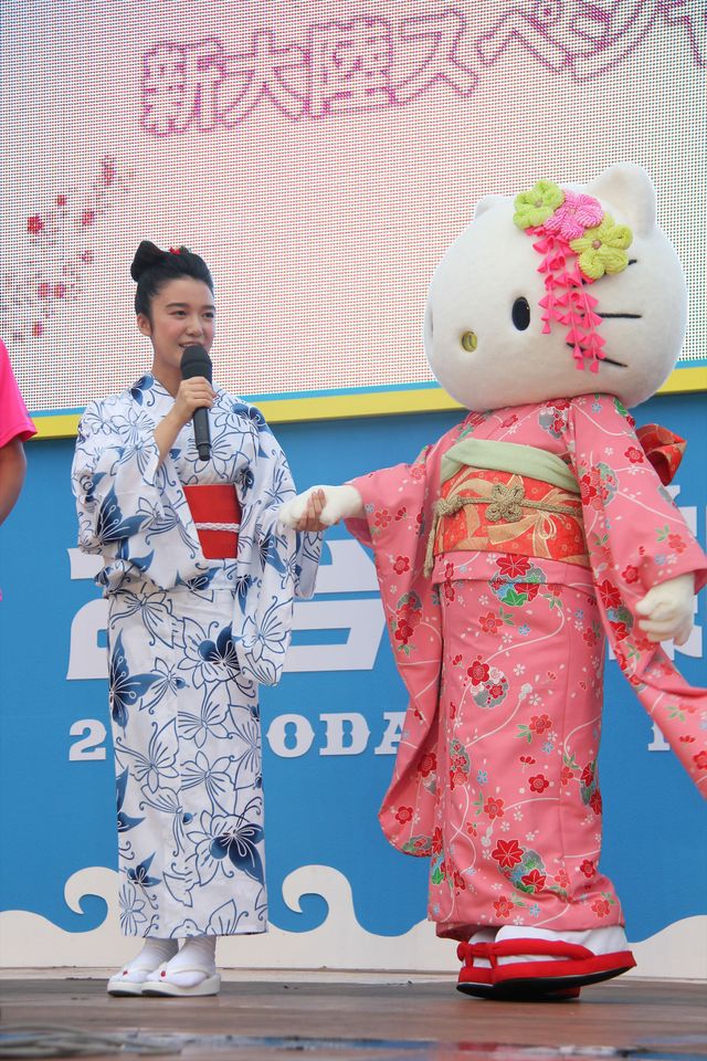 キティちゃんがハッスル！『舞妓はレディ』スペシャルステージ写真ギャラリー（7枚目）