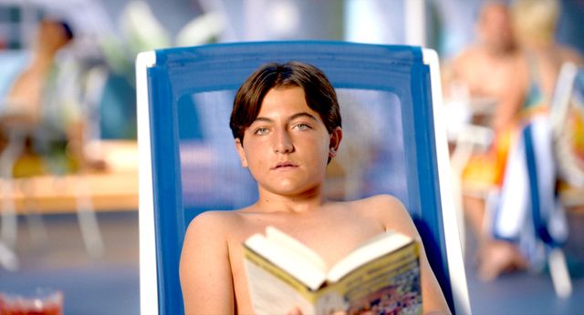 母のもとへ帰るはずが…『ミッドサマー』監督が仕掛ける新たな狂気『ボーはおそれている』場面写真（4枚目）