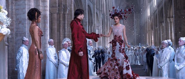 ウォシャウスキー姉弟の新作SFアクション映画『ジュピター』フォトギャラリー：フォトギャラリー