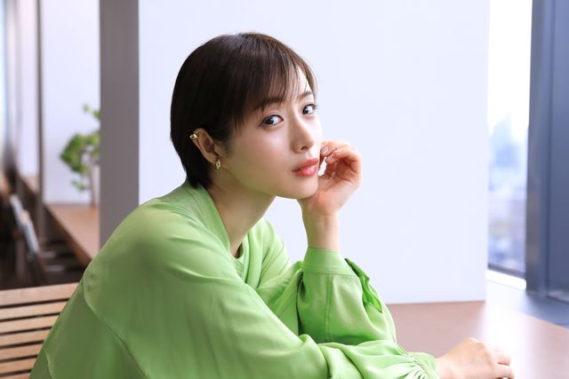 透明感あふれる石原さとみインタビュー撮りおろし＜7枚＞（3枚目）