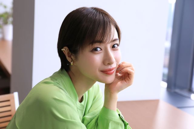 透明感あふれる石原さとみインタビュー撮りおろし＜7枚＞（7枚目）