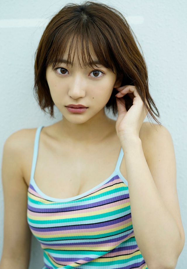 【7枚】スタイル抜群！武田玲奈フォトブック「タビレナtrip3」（2枚目）