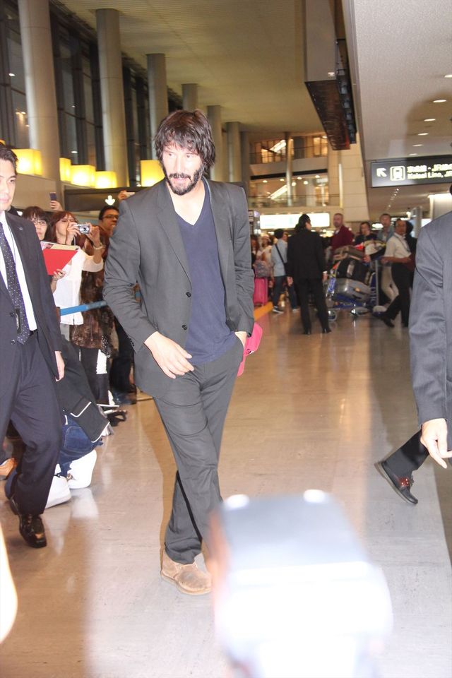 キアヌ・リーヴス、ヒゲ面で来日！フォトギャラリー（15枚目）