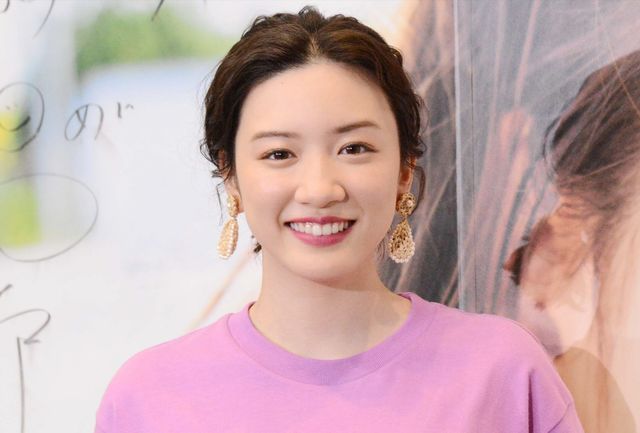 永野芽郁、笑顔がキュート！1st写真集「moment」発売記念イベント（10枚目）