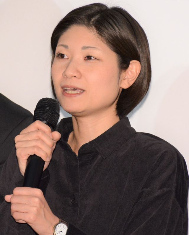 妻役は篠原ともえ！イッセー尾形主演『漫画誕生』初日舞台あいさつ（7枚目）