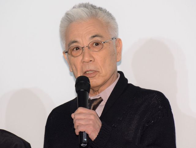 妻役は篠原ともえ！イッセー尾形主演『漫画誕生』初日舞台あいさつ（11枚目）