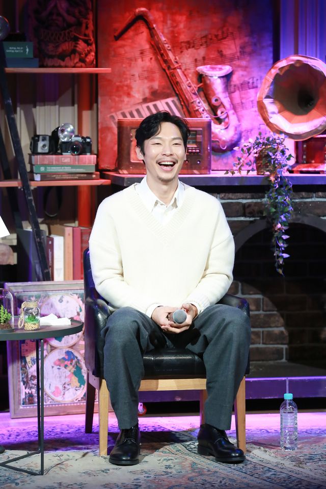 「愛の不時着」ヤン・ギョンウォン、オンラインファンミーティング開催（5枚目）