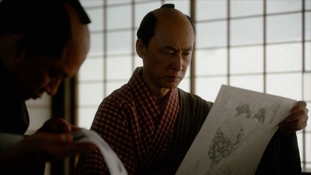 「べらぼう」で鉄拳がノーメイク！絵師・礒田湖龍斎場面写真（2枚目）