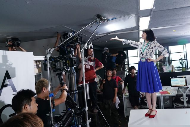 矢口史靖監督×三吉彩花主演『ダンスウィズミー』撮影風景：フォトギャラリー