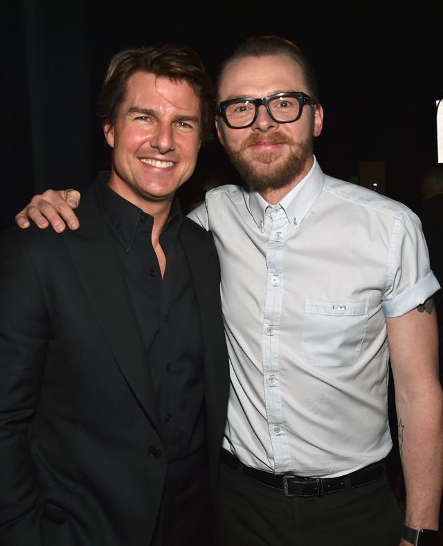 手をギュッ！仲良しトム・クルーズ＆サイモン・ペッグ【全12枚】（8枚目）