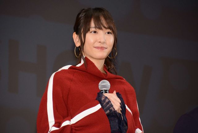 ガッキーの萌え袖かわいい…映画『ミックス。』金メダルペアとミックス！試写会（3枚目）