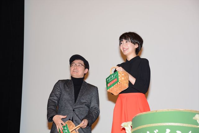 バットで鏡開き！『アゲイン 28年目の甲子園』初日舞台あいさつフォトギャラリー（15枚目）