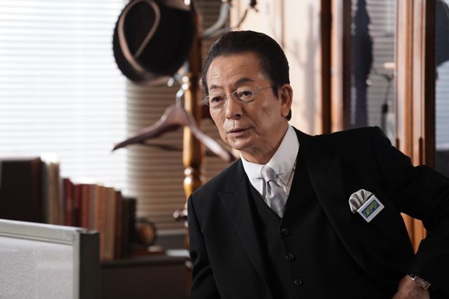 杉下右京＆亀山薫、劇的な再会…「相棒season21」第1話（8枚目）