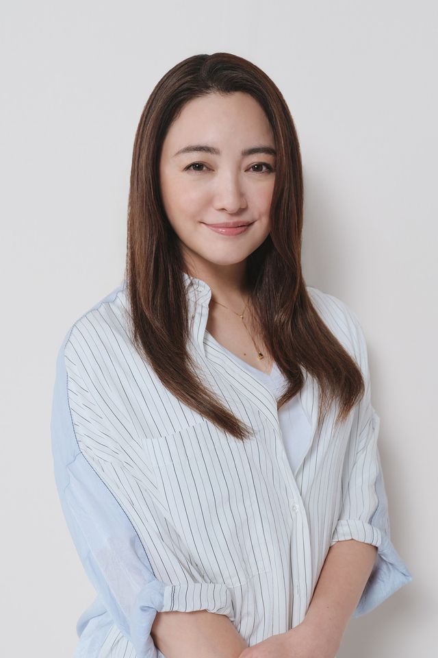 北村有起哉と仲間由紀恵が夫婦役で12年ぶり共演！ドラマ「小さい頃は、神様がいて」（2枚目）