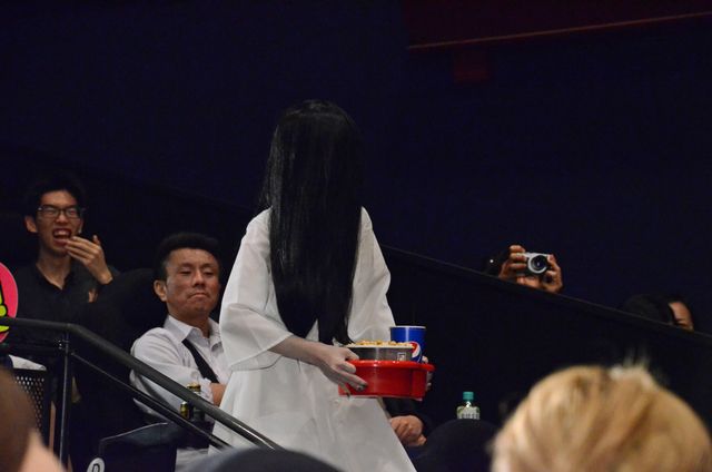 客席から貞子、現る！映画『貞子』公開御礼舞台あいさつ（2枚目）