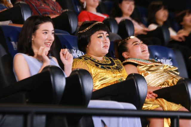 永野芽郁がおかずクラブと登場！『キング・オブ・エジプト』イベント ギャラリー（8枚目）