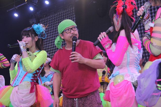 ビッグダディ、仮面女子と公演で満面の笑顔！フォトギャラリー（5枚目）