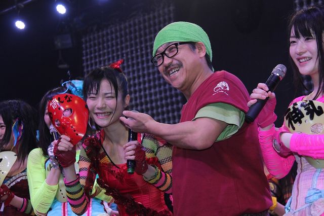 ビッグダディ、仮面女子と公演で満面の笑顔！フォトギャラリー（6枚目）