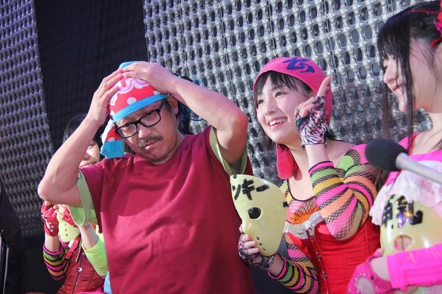 ビッグダディ、仮面女子と公演で満面の笑顔！フォトギャラリー（18枚目）