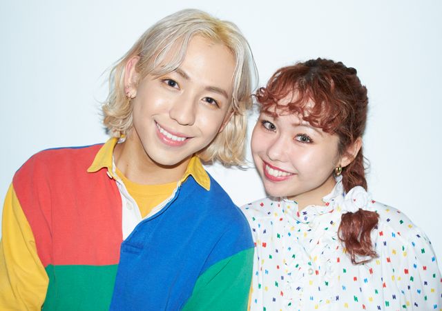 見つめ“愛”でラブラブ！【ぺこ＆りゅうちぇるインタビューカット集】：フォトギャラリー