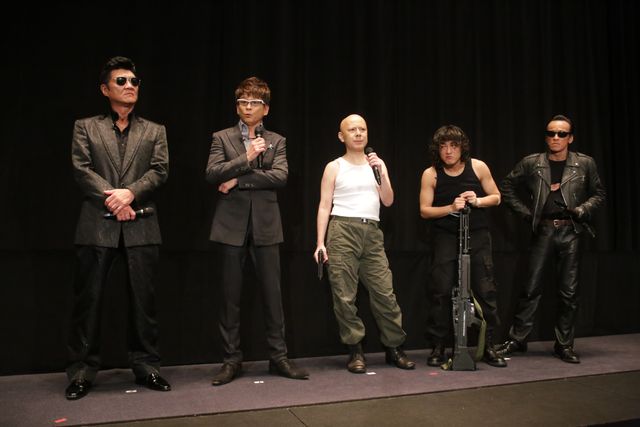 哀川翔＆小沢仁志、スタローンを射殺？フォトギャラリー（4枚目）