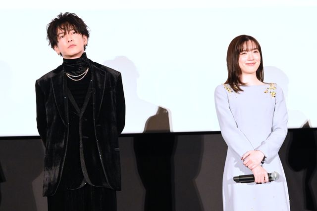 佐藤健＆永野芽郁W主演！実写版『はたらく細胞』初日舞台あいさつ（10枚目）