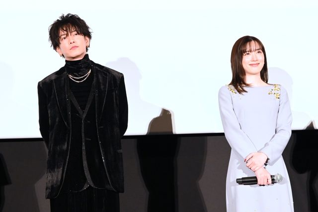 佐藤健＆永野芽郁W主演！実写版『はたらく細胞』初日舞台あいさつ（11枚目）