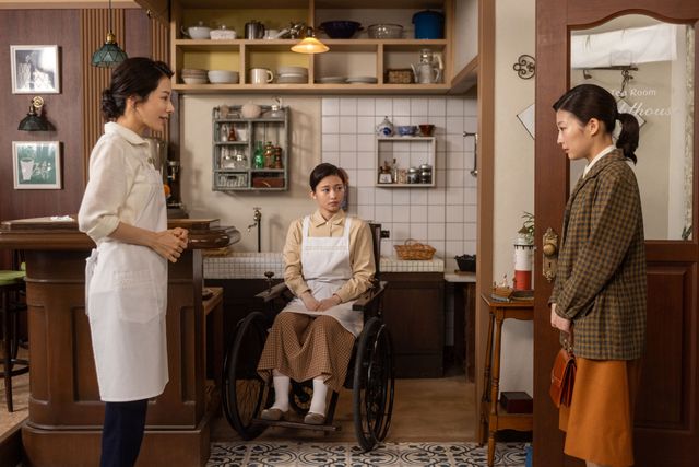 涼子（桜井ユキ）は母（筒井真理子）の言葉を…「虎に翼」第17週「女の情に蛇が住む？」第84回（2枚目）