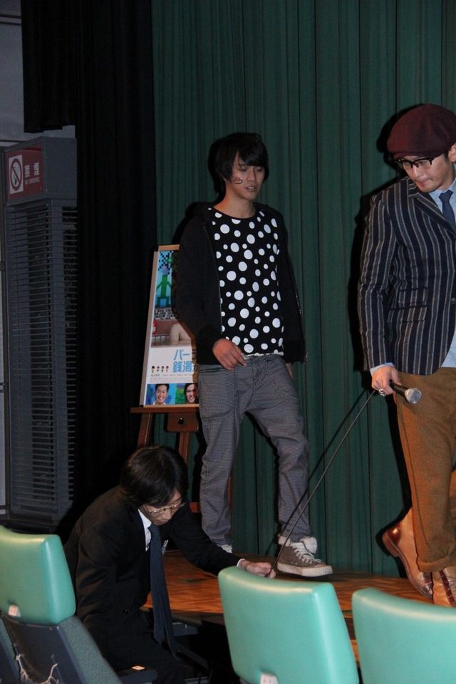 映画『パーティは銭湯からはじまる』初日舞台あいさつ（3枚目）