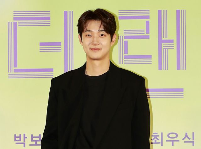 パク・ボゴム、スジが登場！『ワンダーランド』製作発表会の様子（3枚目）