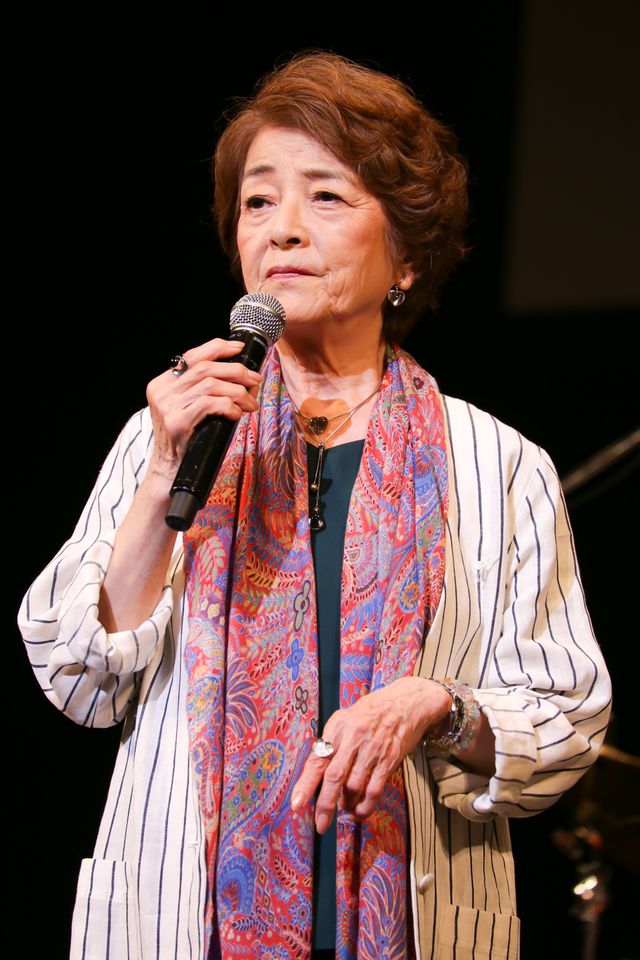 コメディ栄誉賞受賞の山田洋次監督の授賞式にさくら、源ちゃんら寅さんファミリーが集結！　画像ギャラリー（7枚目）