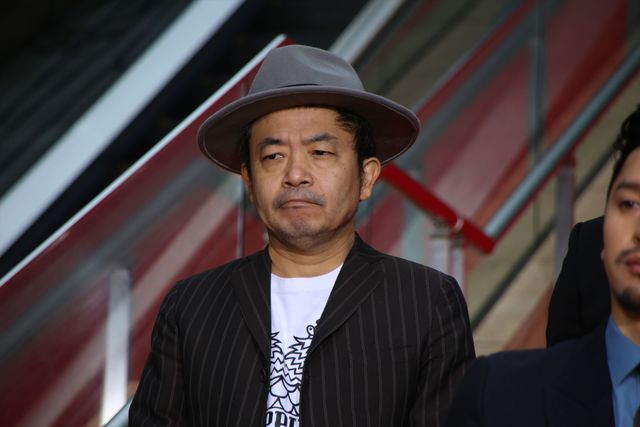 綾野剛、新成人へメッセージ「自分をしっかり照らし続け、照らしてくれてる人たちをたくさん愛して」　画像ギャラリー（9枚目）