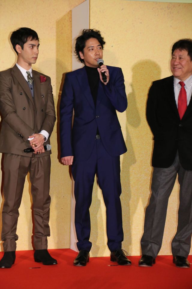 綾野剛、新成人へメッセージ「自分をしっかり照らし続け、照らしてくれてる人たちをたくさん愛して」　画像ギャラリー（49枚目）