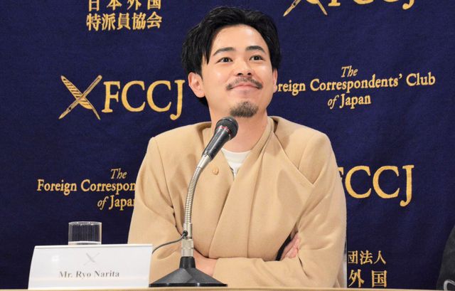 成田凌、微笑む姿がたまらない！映画『カツベン！』外国特派員協会記者会見（14枚目）