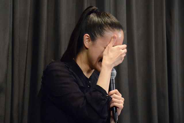 蒼井優、「色っぽくなったよね」の声に思わず赤面　画像ギャラリー（2枚目）