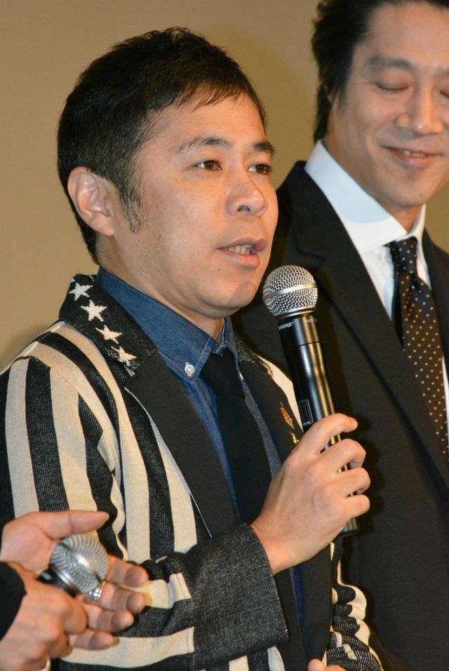 生田斗真、電車で来場！映画『土竜(モグラ)の唄 潜入捜査官 REIJI』初日舞台あいさつフォトギャラリー：フォトギャラリー