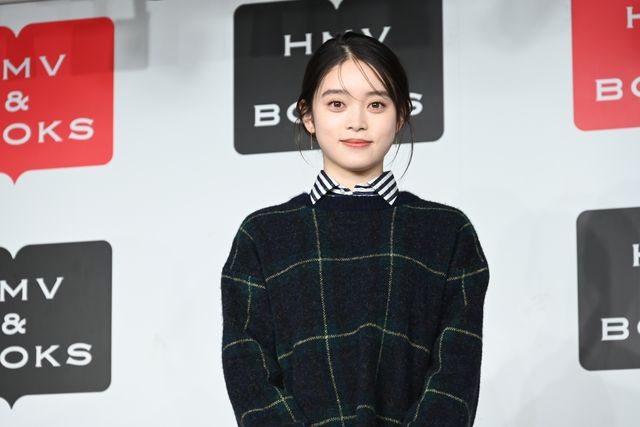 22歳になった高石あかり、アートカレンダー「ito」発売記念イベントに登場！（6枚目）