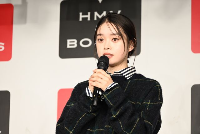 22歳になった高石あかり、アートカレンダー「ito」発売記念イベントに登場！（10枚目）