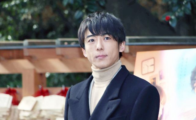 高橋一生＆川口春奈、めっちゃ笑顔！映画『九月の恋と出会うまで』完成披露イベント（2枚目）