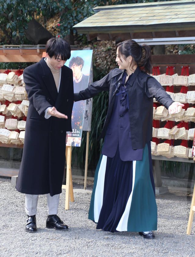 高橋一生＆川口春奈、めっちゃ笑顔！映画『九月の恋と出会うまで』完成披露イベント（21枚目）