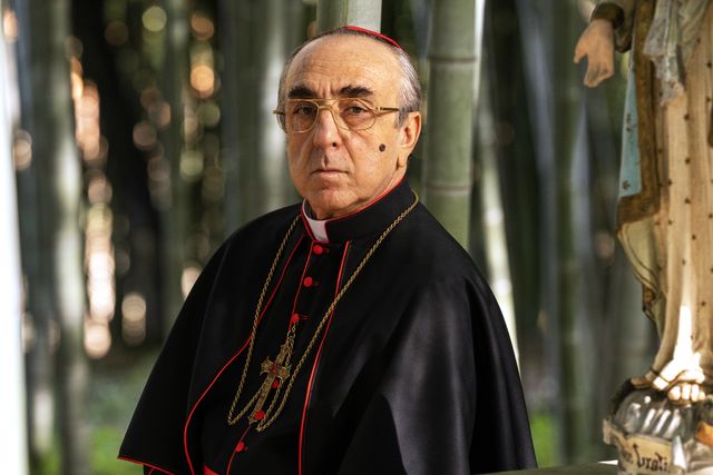 ジュード・ロウのイケメン教皇再び！「ニュー・ポープ　悩める新教皇」場面写真（14枚目）