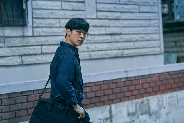 不気味なイム・シワン…Netflix映画『スマホを落としただけなのに』より（17枚目）