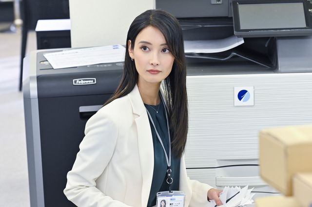 「無能の鷹」塩野瑛久、井浦新、土居志央梨ら大河＆朝ドラ組集結　初回場面写真（8枚目）