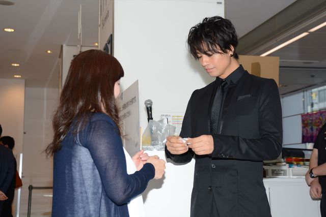 斎藤工の手は季節でいうと梅雨!?『リアル鬼ごっこ』舞台あいさつフォトギャラリー（8枚目）