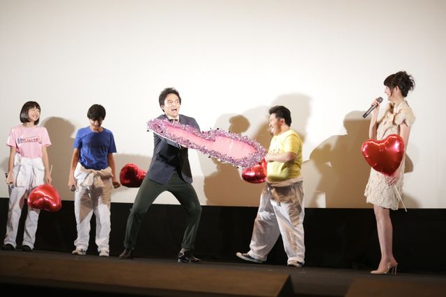 佐々木希、下ネタ質問に赤面？　フォトギャラリー（4枚目）