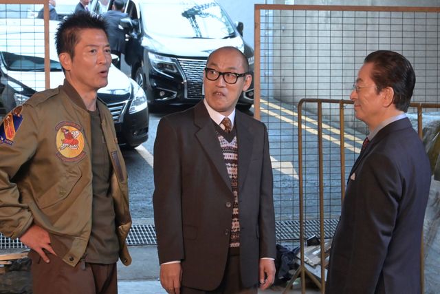 特命係を翻弄する謎の美女…「相棒season21」第10話（12枚目）