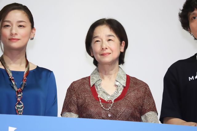 田中裕子との共演振り返る尾野真千子＆安藤政信『千夜、一夜』公開記念舞台あいさつ（4枚目）